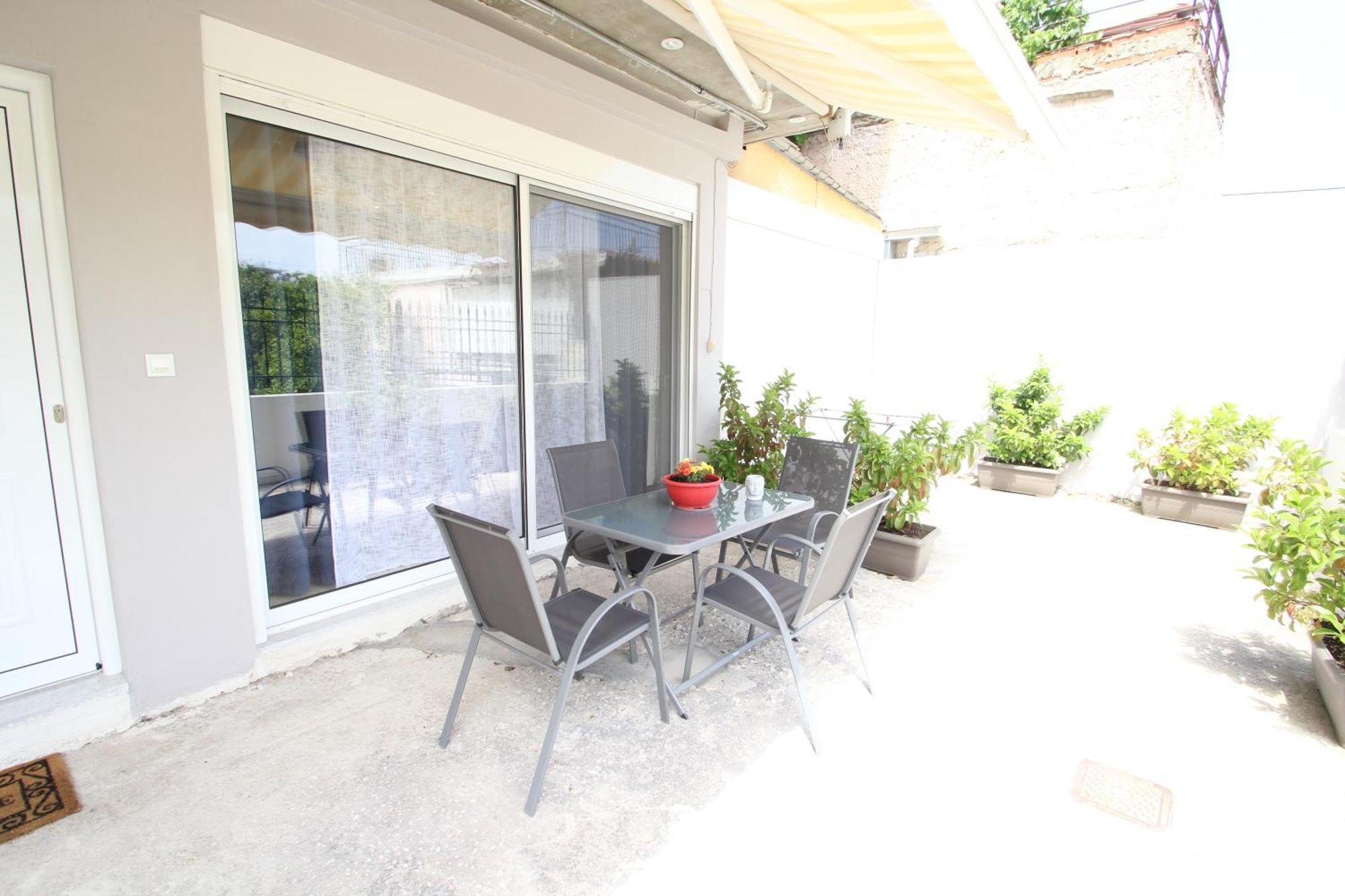 Filoxenia Apartment 아르테미다 외부 사진
